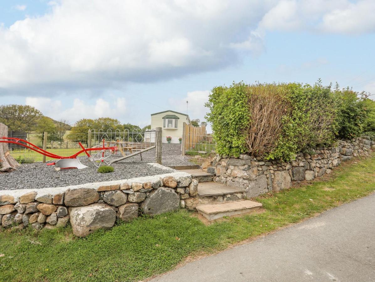 Ty Newydd Caravan Pwllheli Exterior photo